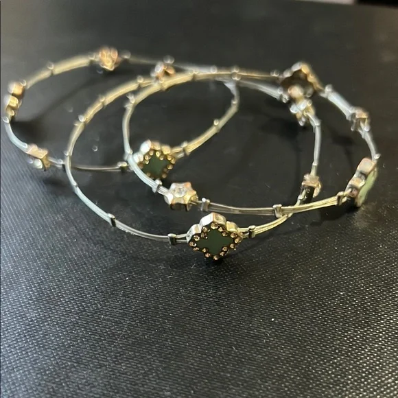 Elegant Silver and Green Star Bangle Set - Picture 1 of 1